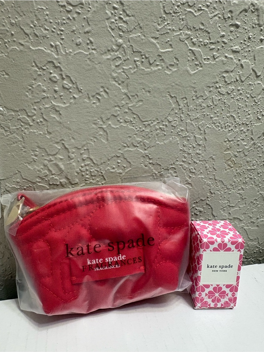 kate spade Red Quilted Mini Cosmetic Pouch with mini perfumes - Picture 3 of 3